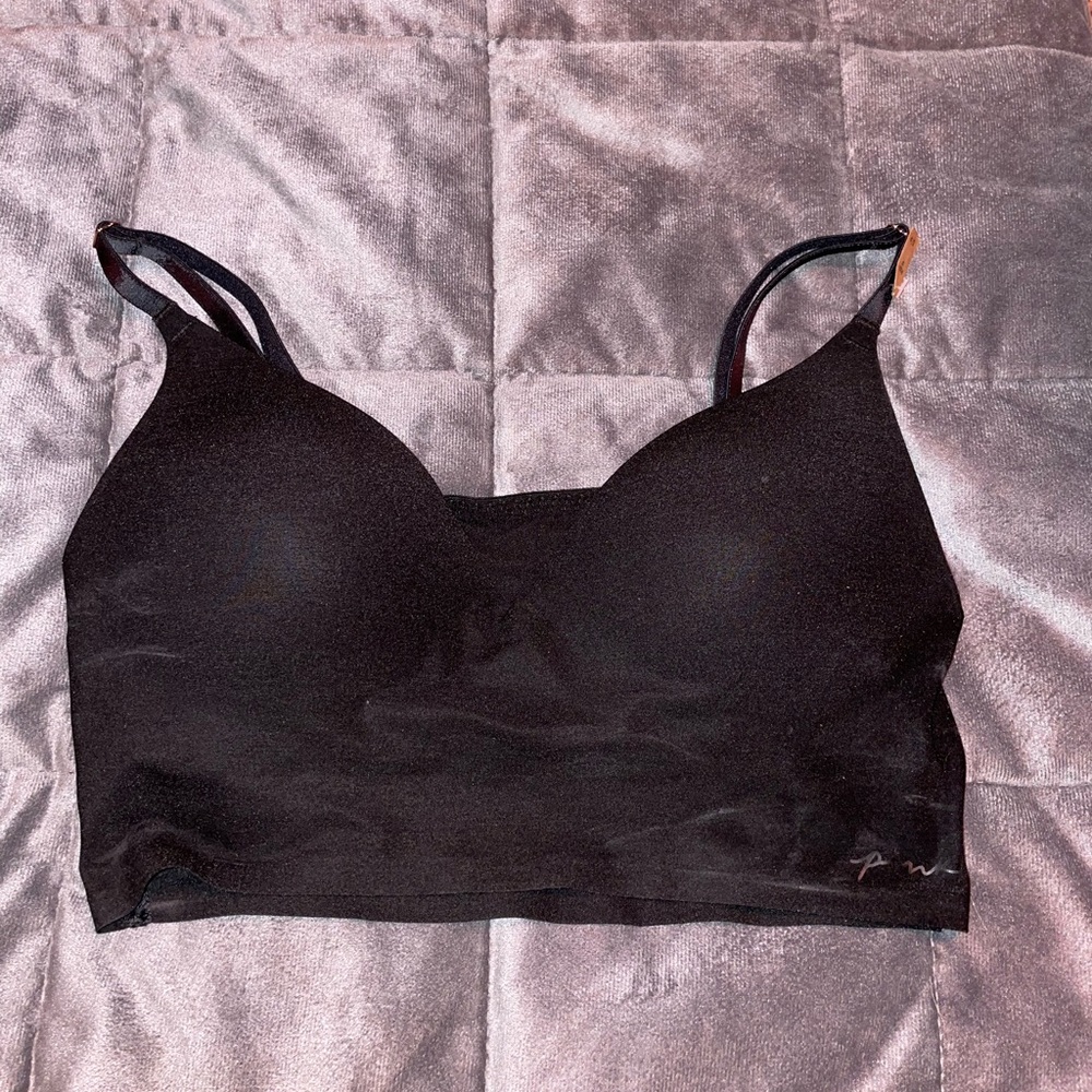 Brand NWT victoria secret bra